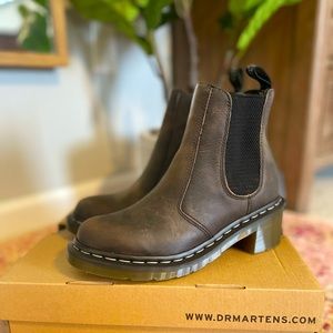 Doc Martens Cadence Women’s size 8 / EU 39 in Black/Dark Brown